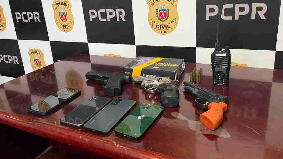PCPR e PRF cumprem 23 mandados contra grupo investigado por roubos de cargas na BR-116