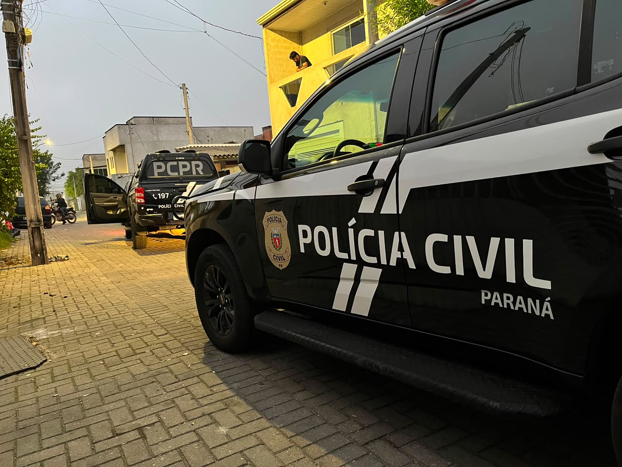 Polícia Civil mira grupo suspeito de tráfico e lavagem de dinheiro no PR e SC