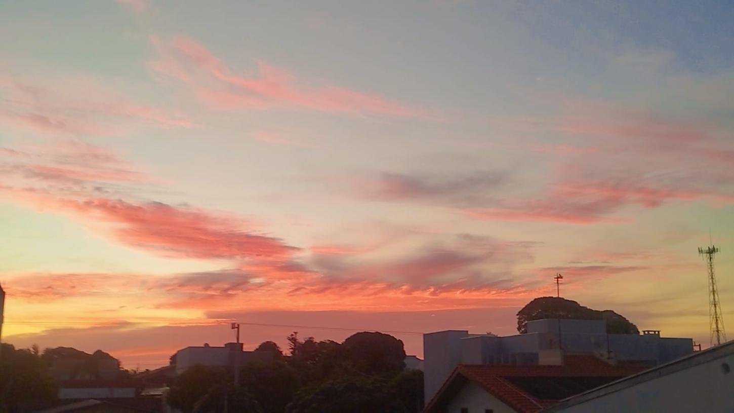 PREVISÃO DO TEMPO: Estabilidade se mantém e sol predomina nesta terça-feira (25)
