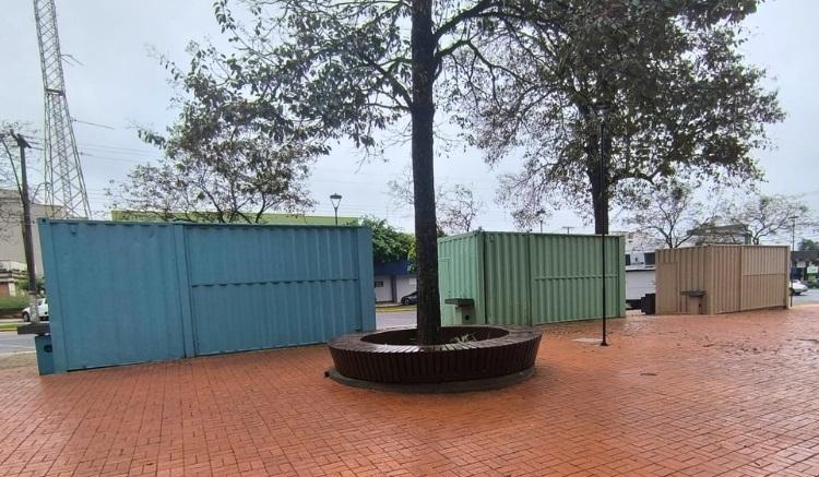 Projeto que regulamento uso de containers da praça central de Ssanta Helena á aprovado na câmara de vereadores