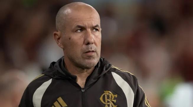 Leonardo Jardim expõe erro em gol sofrido na vitória do Flamengo pelo Brasileirão