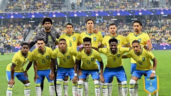 Brasil empata com Austrália com gol de Rayan nos acréscimos em jogo amistoso