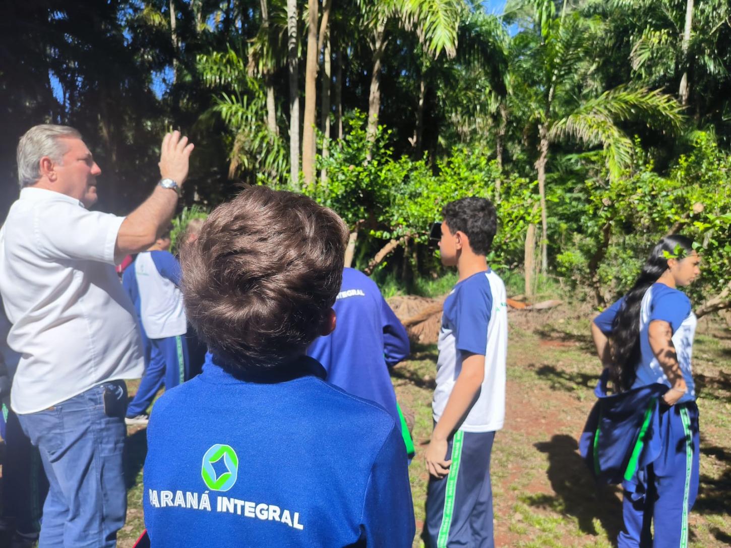 Estudantes de Marechal Rondon fazem roteiro educativo em Santa Helena