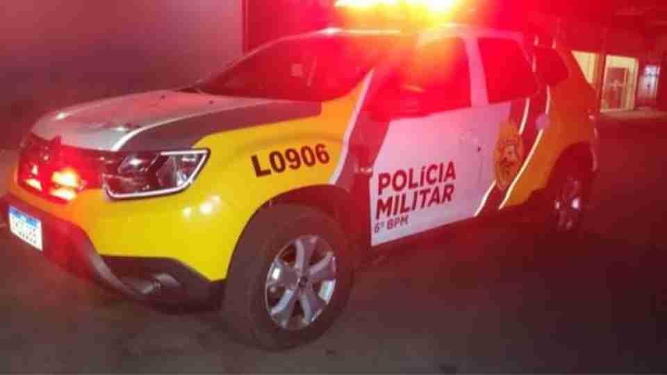 Homem é preso após agredir companheira e persegui-la até igreja