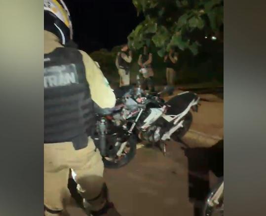 Moto apreendida pala PM acumula 96 infrações e mais de R$ 27 mil em débitos