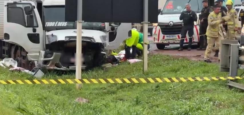Após perseguição, duas pessoas são baleadas e caminhão é abordado na BR-277