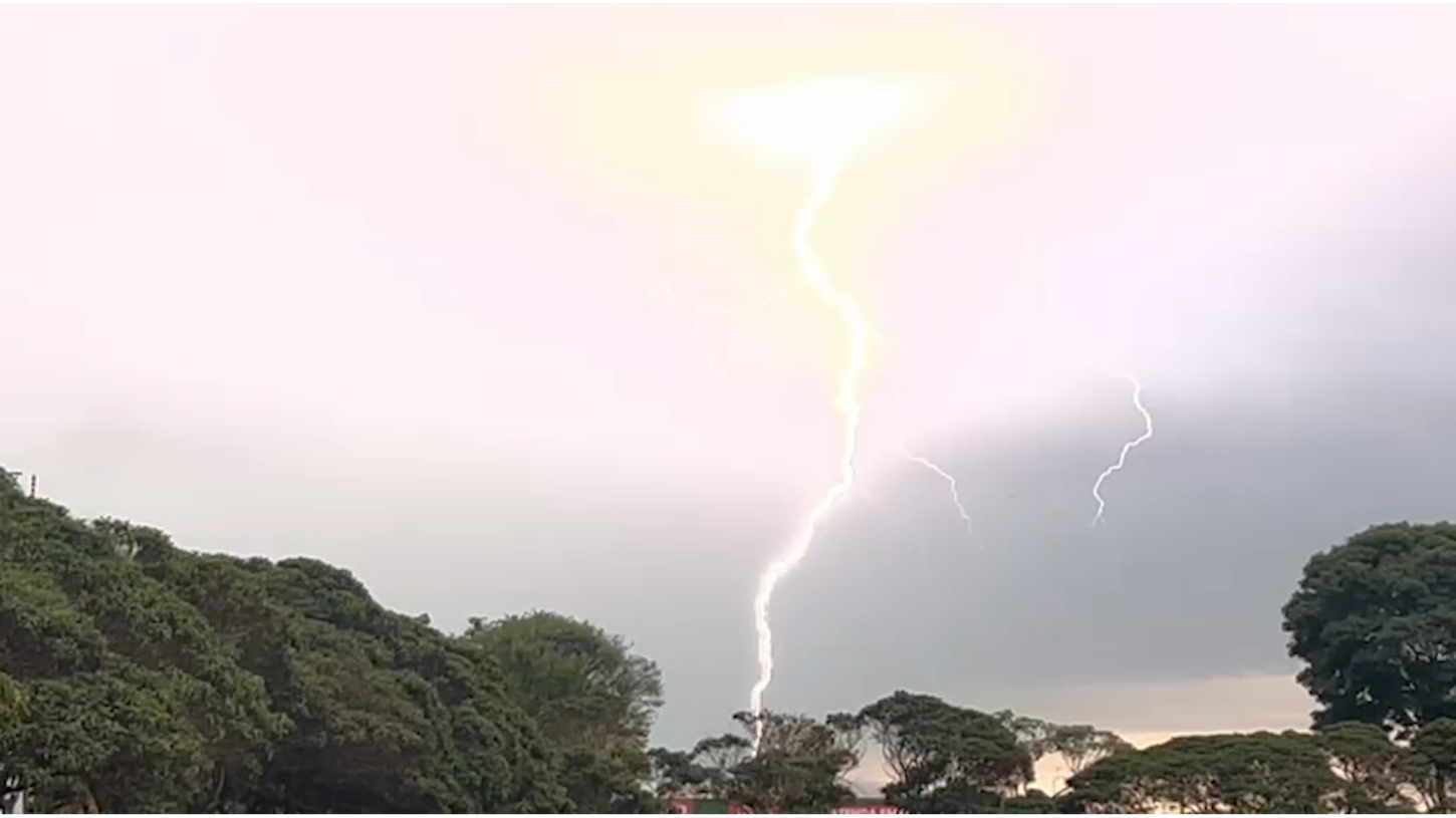 Chuva passa dos 34 mm em Santa Helena e previsão indica temporais até domingo na região