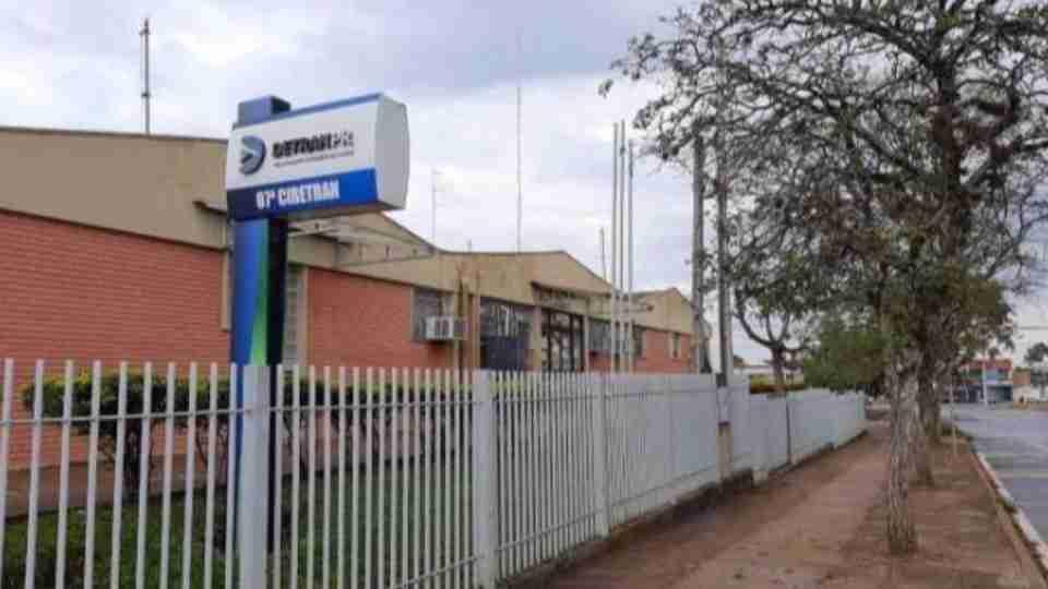 Concurso do Detran-PR terá 100 vagas; 69 são para o Interior