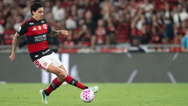 Flamengo monta força-tarefa para ter gramado do Maracanã em boas condições