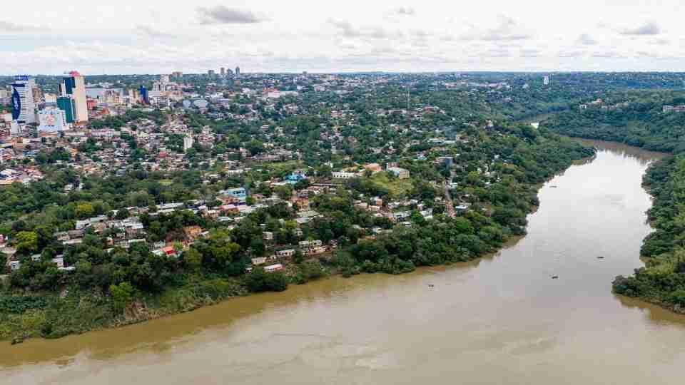 Itaipu reduz nível do reservatório para evitar nova cheia do Rio Paraná