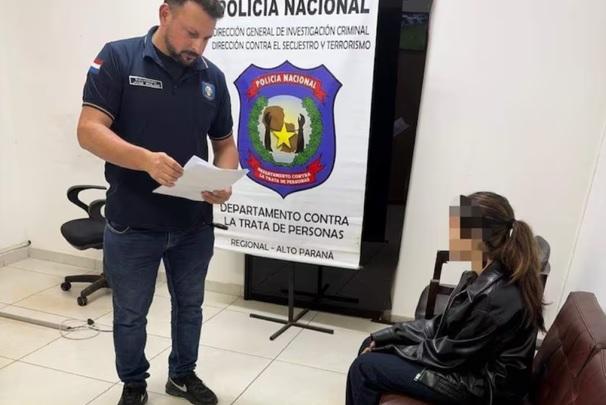 Jovem é resgatada na região antes de cruzar a fronteira com o Brasil em suspeita de tráfico humano