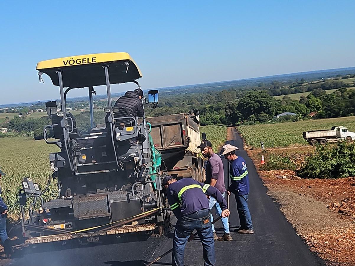 Pavimentação rural já soma 114 mil metros quadrados entregues em Santa Helena