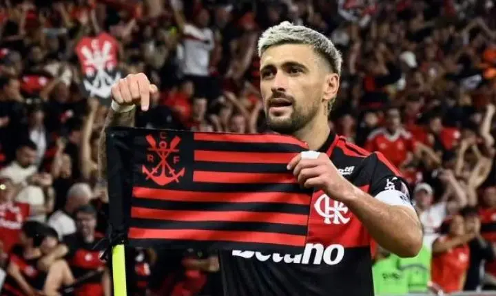 Arrascaeta sai do banco para resgatar o Flamengo e se aproxima de marca de Zico na Libertadores