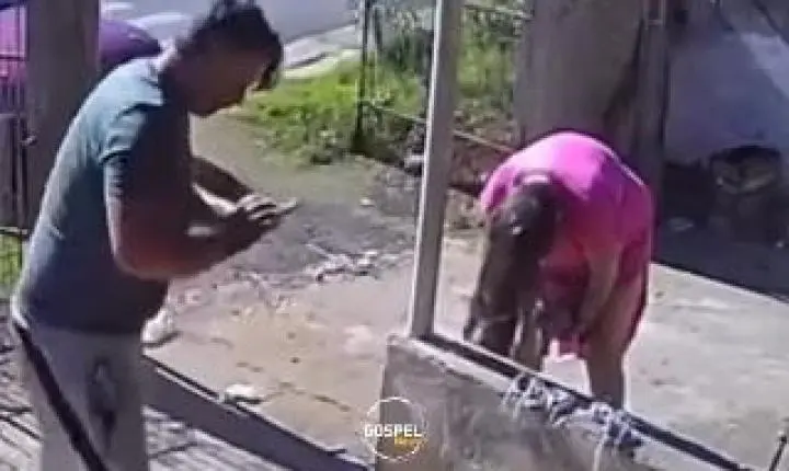Câmeras de monitoramento registram parto 'relâmpago' de bebê em frente de casa