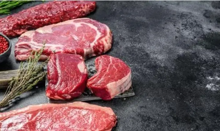 Carne bovina, açaí e suco de laranja estão fora de tarifa de 'trabalho forçado' dos EUA