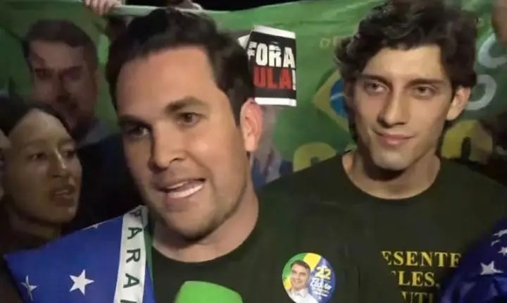De 6 mil a mais de 192 mil votos: quem é Paulo Melo, o mais votado do Paraná