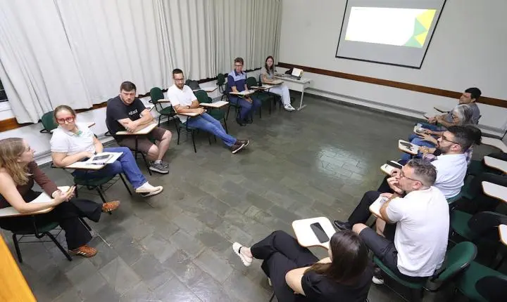 Diretoria da Acisa avalia campanha Comprar Aqui dá Sorte e ações da entidade 