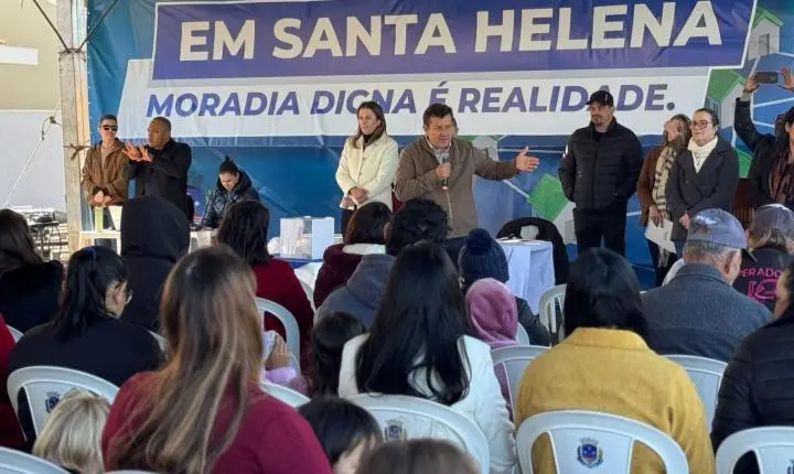Emoção e sonhos realizados: 115 famílias recebem as chaves das casas do Conjunto Porto Seguro