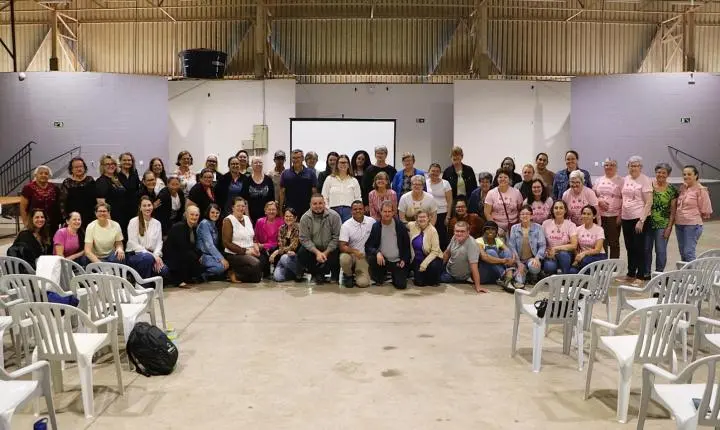 Evento na região reuniu artesãos dos municípios lindeiros ao lago de Itaipu