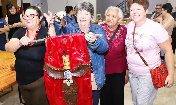 Evento na região reuniu artesãos dos municípios lindeiros ao lago de Itaipu