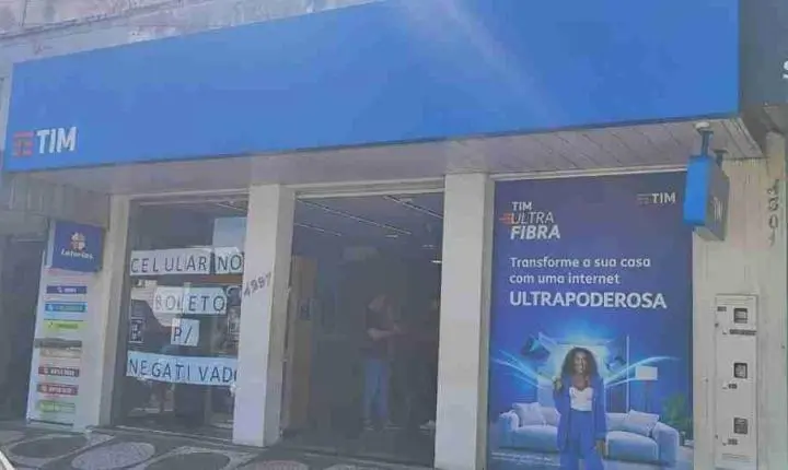 Loja de telefonia era usada para aplicar golpes financeiros contra idosos