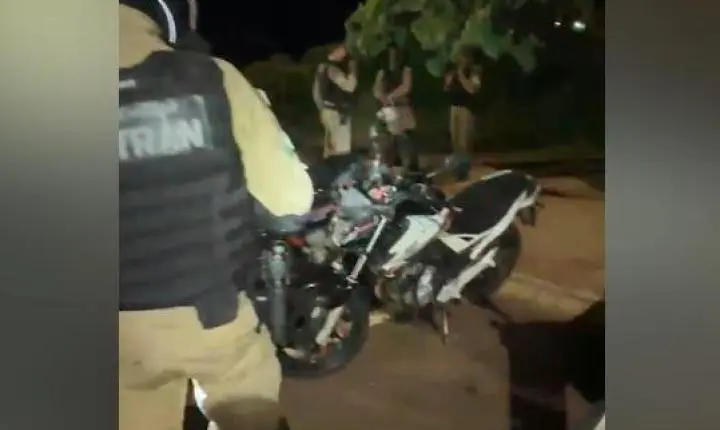 Moto apreendida pala PM acumula 96 infrações e mais de R$ 27 mil em débitos