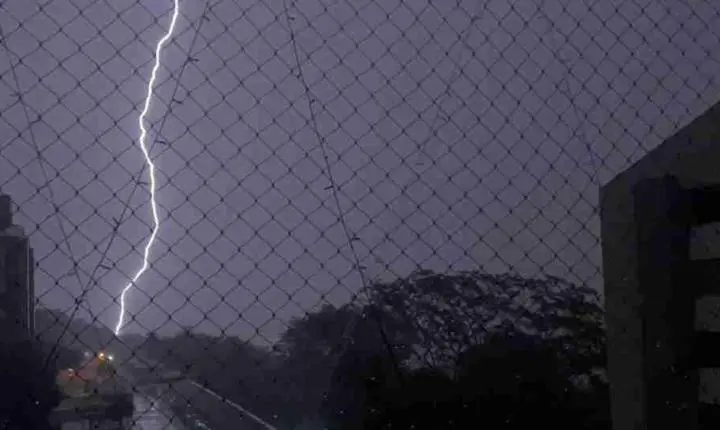 Paraná registra mais de 37 mil raios em um único dia; Veja quais cidades tiveram maiores registros