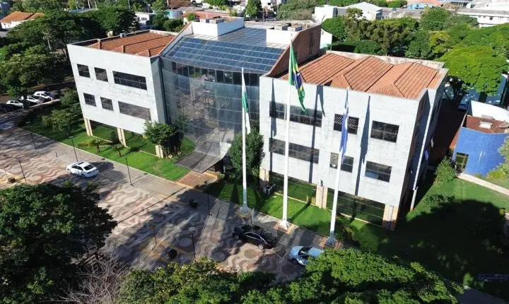 Prefeitura de Santa Helena abre seleção de estagiários com 31 vagas imediatas