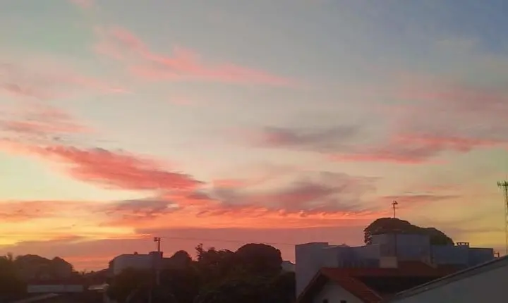 PREVISÃO DO TEMPO: Estabilidade se mantém e sol predomina nesta terça-feira (25)