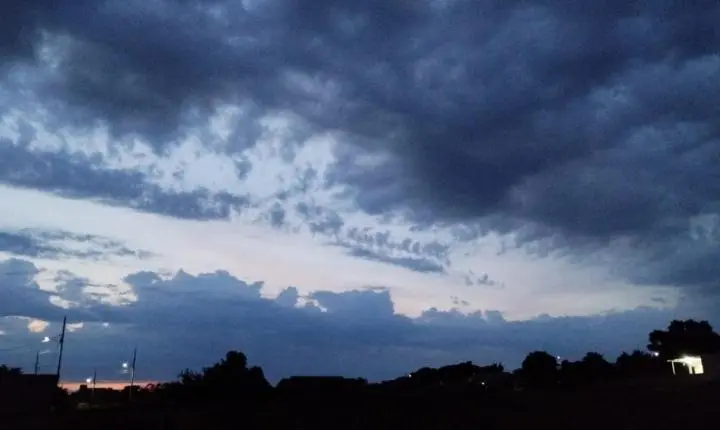 PREVISÃO DO TEMPO: Meteorologistas alertam para efeitos de ciclone que atingirá a região