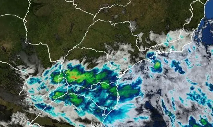 PREVISÃO DO TEMPO: Temporal atinge Oeste do Paraná com alerta de granizo e vento de até 100 km/h