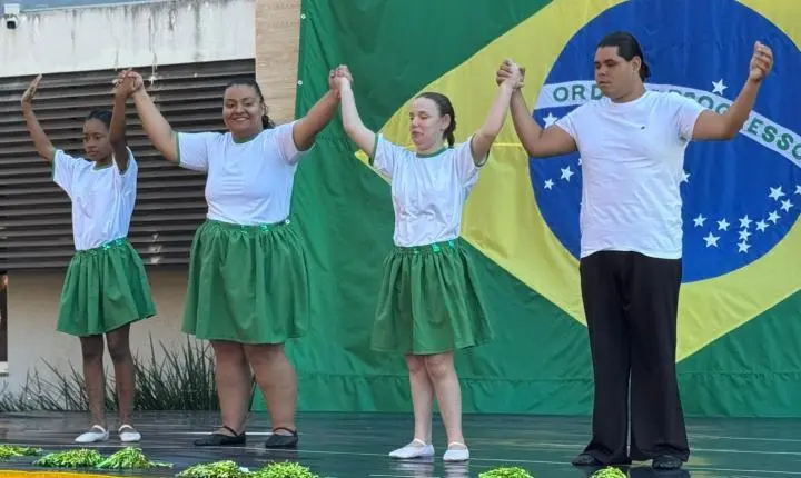 Semana Cívica encerra apresentações e Santa Helena se prepara para o Desfile de 7 de Setembro