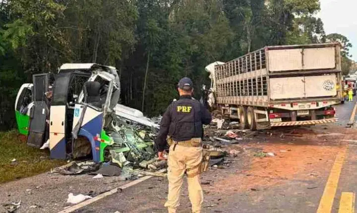 Sobe para 23 o número de mortos no acidente da BR-373. Polícia Científica explica como será identificação das vítimas