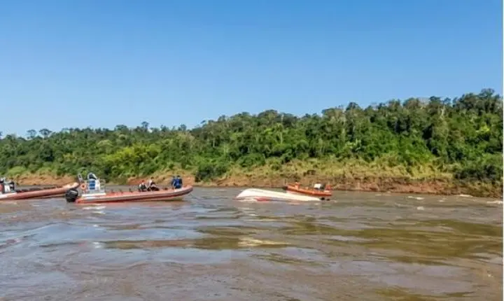 Sobreviventes dizem que rajada de vento virou barco do Macuco nas Cataratas do Iguaçu