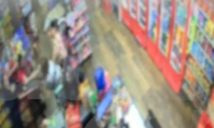 Suspeito de furtar mercado é expulso a rodo e chineladas